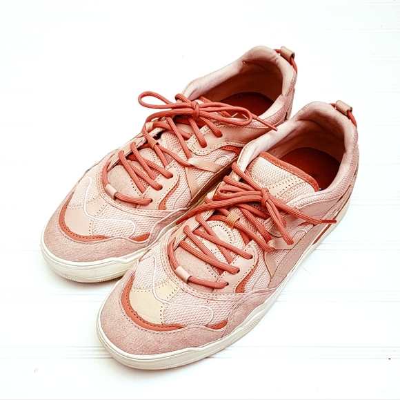 Vans Ultracrush Lite Sneakers - Picture 2 of 10